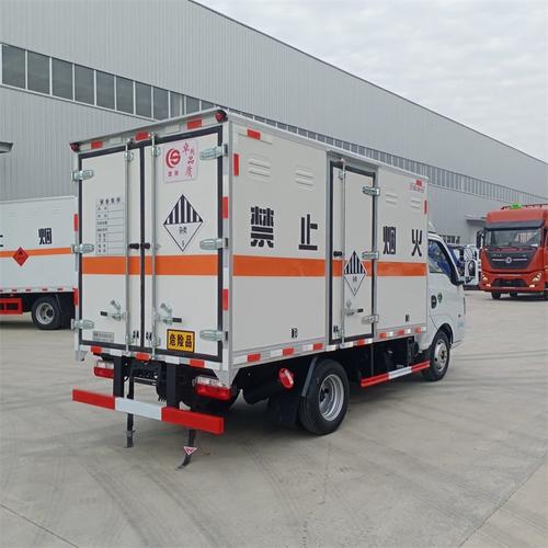 小型厢式危化品运输车 3类易燃液体运输的安全与效率之选
